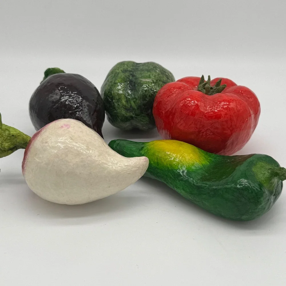 Vtg Mexican Paper Mache Vegetables Lot 5pc Lacquered Tomato Eggplant Folk Art